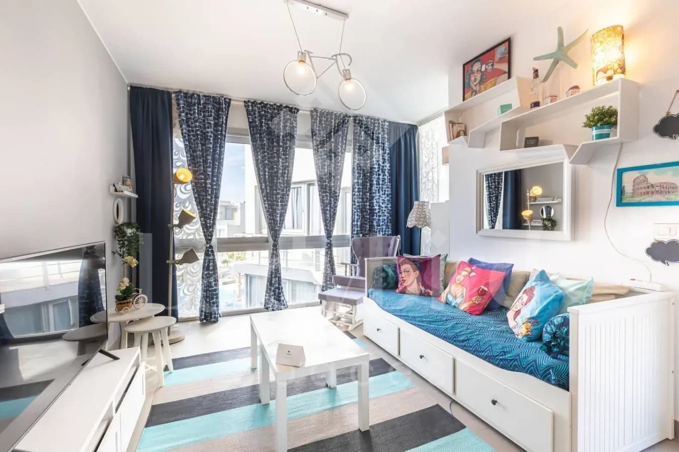 Ladybird - Sholan Penthouse — Sholan 1