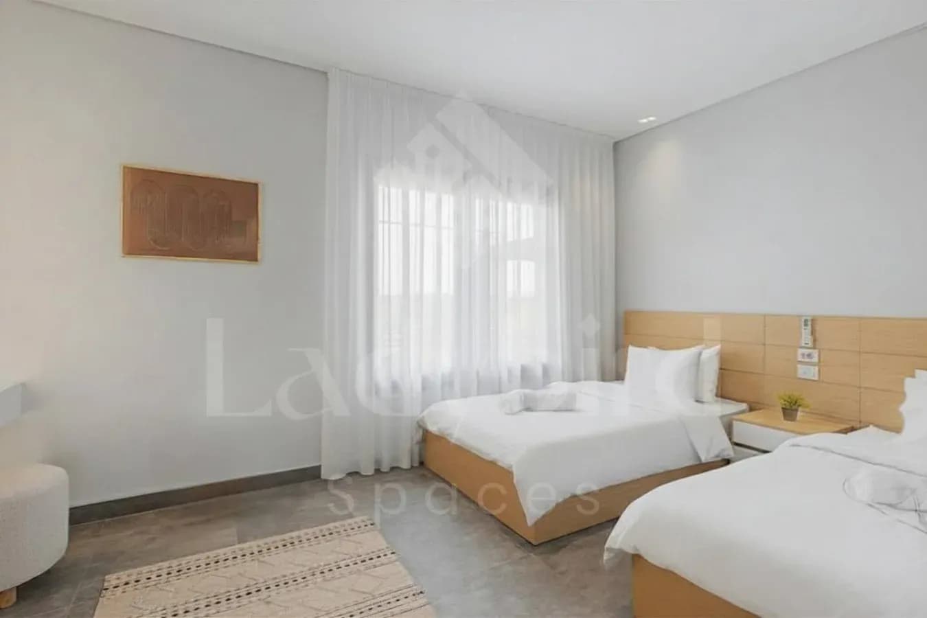 Ladybird - Maison Blanche — Mesca, Somabay