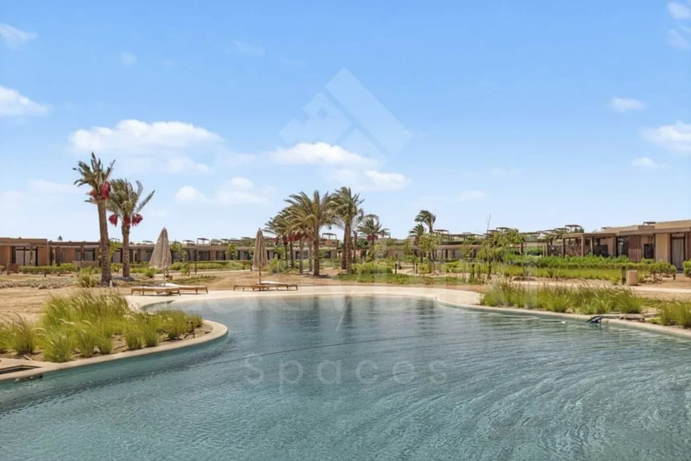 Ladybird - Maison Blanche — Mesca, Somabay