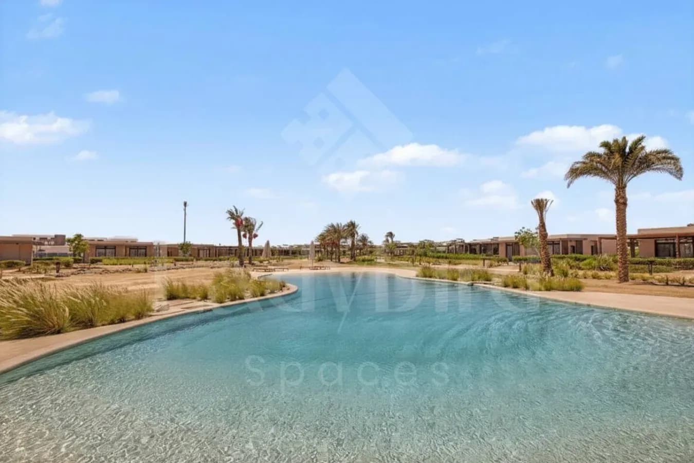 Ladybird - Maison Blanche — Mesca, Somabay