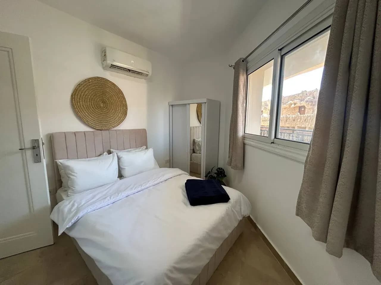 Ladybird - Selena Crib — Selena Bay PT