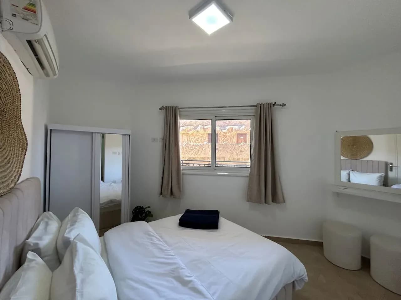 Ladybird - Selena Crib — Selena Bay PT