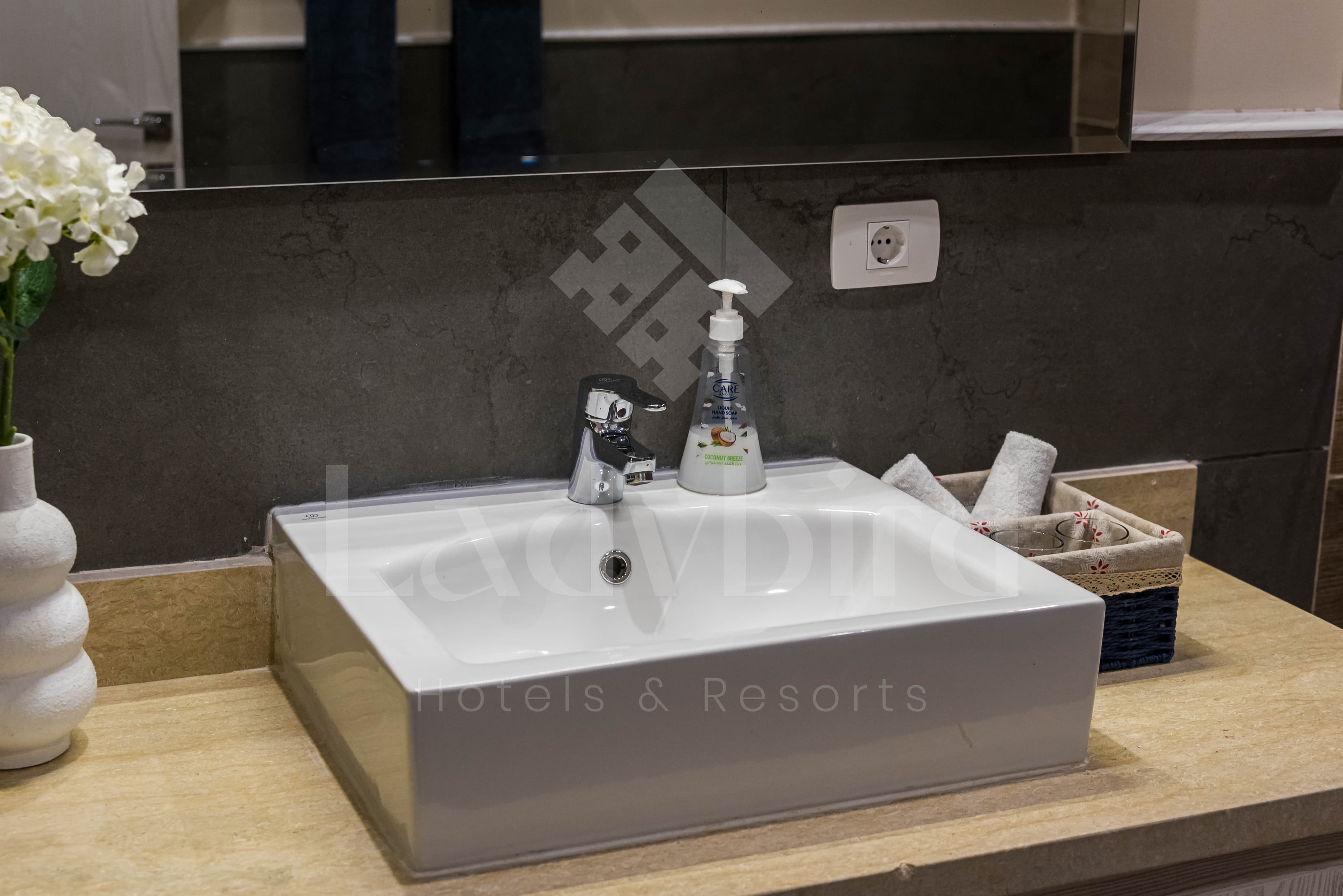 Ladybird - Azzurra 1 Bedroom Apt — az_51.jpg