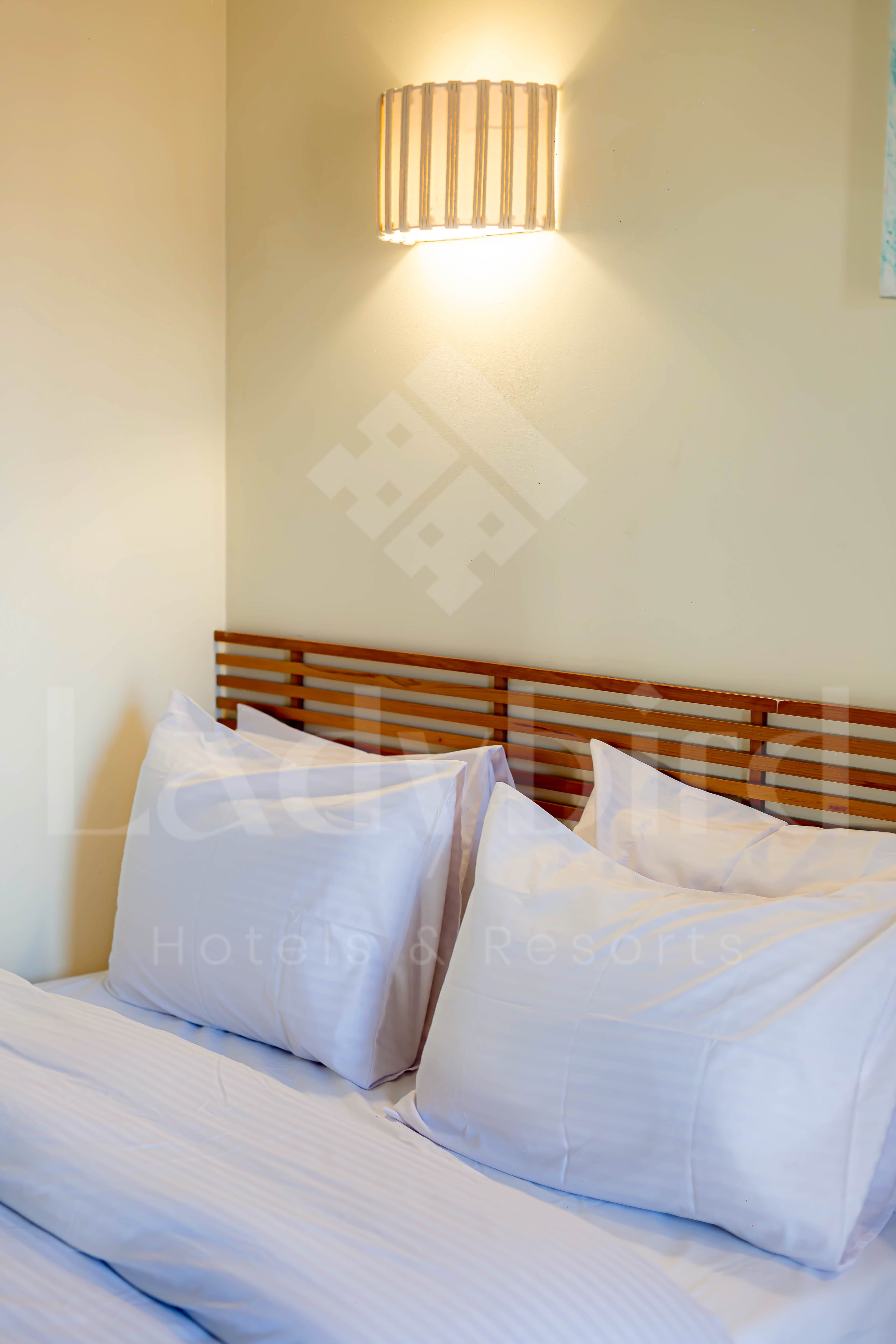 Ladybird - Veranda Beach House — vbh_11.jpg