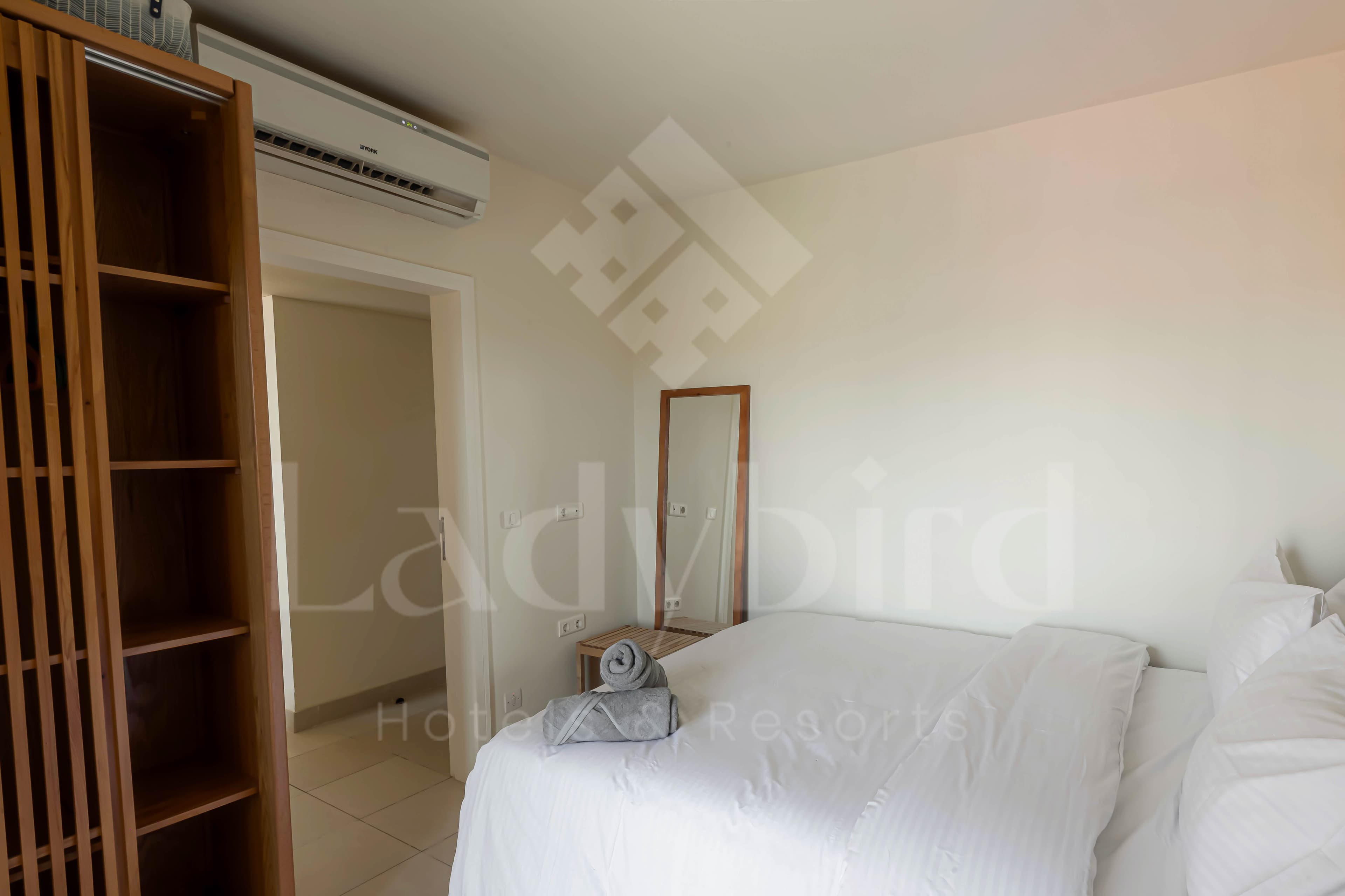Ladybird - Veranda Beach House — vbh_38.jpg